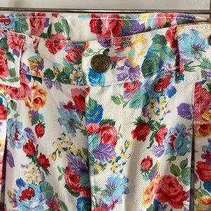 Vintage 80s Vivaldi white floral jeans high waist